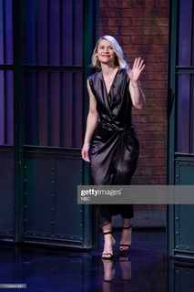 Claire Danes feet photo thumbnail