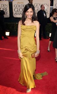 Freida Pinto feet photo thumbnail