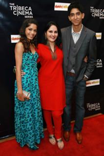 Freida Pinto feet photo thumbnail