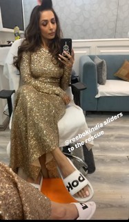 Malaika Arora feet photo thumbnail