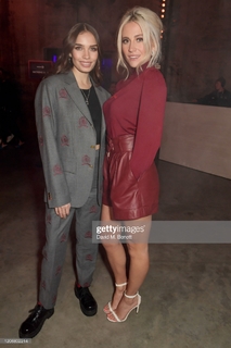 Pixie Lott feet photo thumbnail