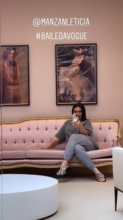 Cleo feet photo thumbnail