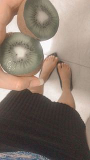 Alaine Crissiê feet photo thumbnail