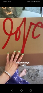 Behati Prinsloo feet photo thumbnail