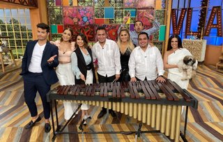 Cynthia Rodríguez feet photo thumbnail