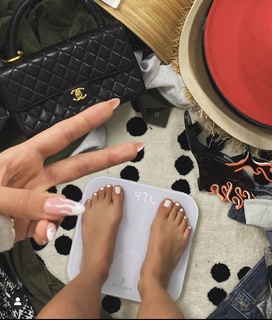 Léna Mahfouf feet photo 3