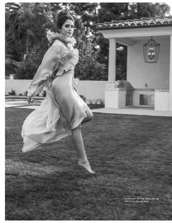 Laura Marano feet photo thumbnail