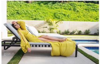 Laura Marano feet photo thumbnail