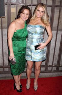 Jessica Simpson feet photo thumbnail