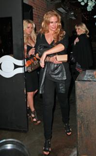 Jessica Simpson feet photo thumbnail