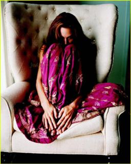 Angelina Jolie feet photo thumbnail