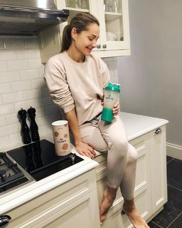 Malgorzata Socha feet photo thumbnail