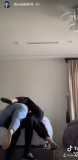 Natalie Noel Mariduena feet photo thumbnail