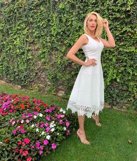 Ana Hickmann feet photo thumbnail