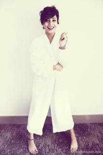 Vanessa Hudgens feet photo thumbnail