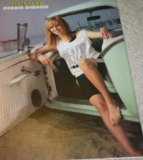 Debbie Gibson feet photo thumbnail