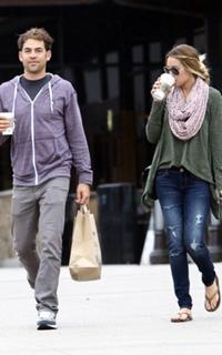 Lauren Conrad feet photo thumbnail
