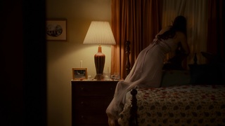 Liv Tyler feet photo thumbnail