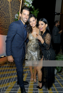 Maite Perroni feet photo thumbnail