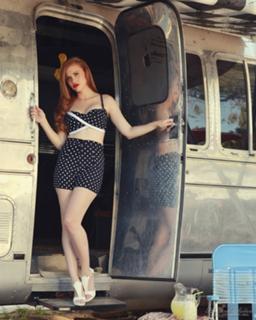 Holland Roden feet photo thumbnail