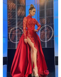 Cynthia Rodríguez feet photo thumbnail