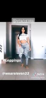 Vida Guerra feet photo thumbnail