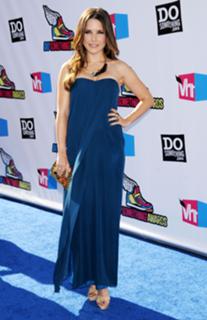 Sophia Bush feet photo thumbnail