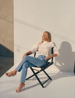 Sofia Richie feet photo thumbnail
