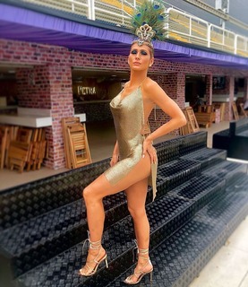 Lívia Andrade feet photo thumbnail