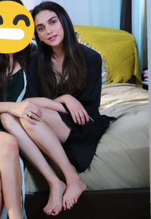 Aditi Rao Hydari feet photo thumbnail