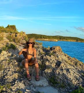 Jilly Anais feet photo thumbnail
