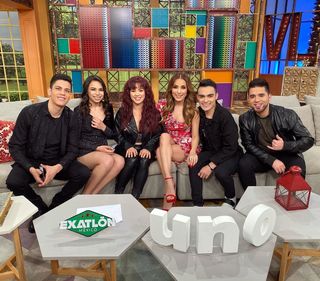 Cynthia Rodríguez feet photo thumbnail