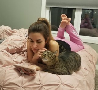Natalia Mogollon feet photo thumbnail