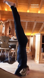 Federica Fontana feet photo thumbnail