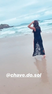 Nicole Bahls feet photo thumbnail