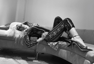 Heidi Klum feet photo thumbnail
