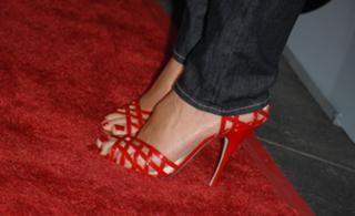 Cameron Diaz feet photo thumbnail