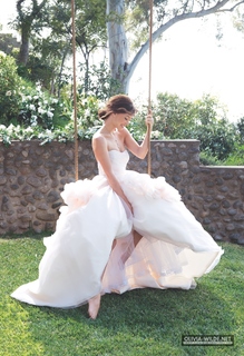 Olivia Wilde feet photo thumbnail