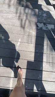 Kylie Jenner feet photo thumbnail