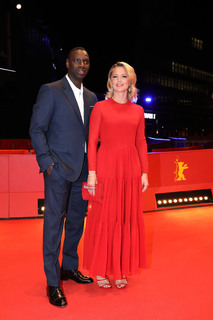 Virginie Efira feet photo thumbnail