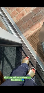 Kate Walsh feet photo thumbnail
