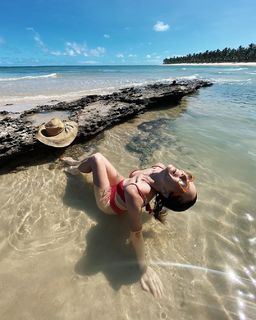 Mariana Ximenes feet photo thumbnail