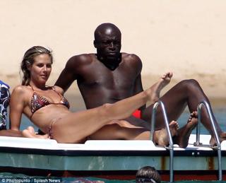 Heidi Klum feet photo thumbnail