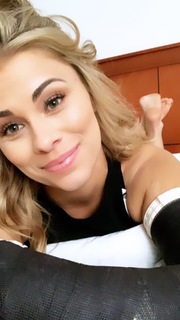 Paige VanZant feet photo thumbnail