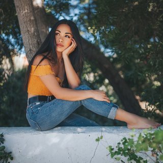 Jules Aurora feet photo 2