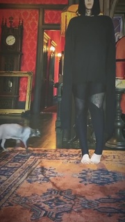 Katherine von Drachenberg feet photo thumbnail