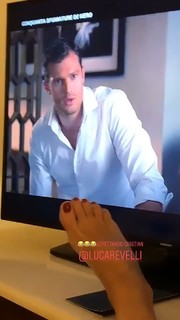 Elisabetta Gregoraci feet photo thumbnail