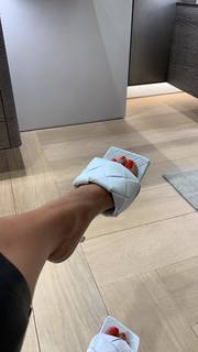 Karrueche Tran feet photo thumbnail