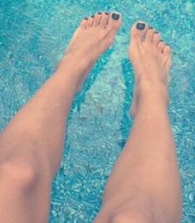 Nicole Polizzi feet photo thumbnail