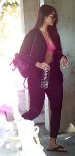 Ileana D'Cruz feet photo thumbnail